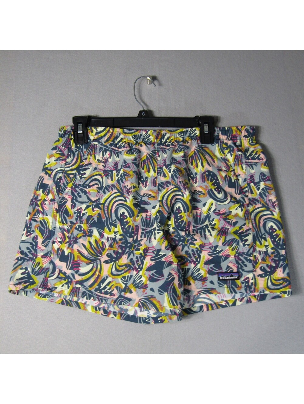 NWT Patagonia W's Baggies Shorts 5" inseam Woman's M Wild Botanist Tidal Teal